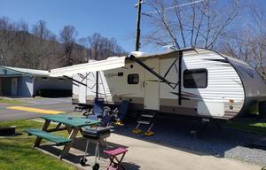 Family, Festival, and Pet Friendly Bunkhouse