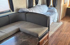 2015 Salem 26TBUD RV rental photo 16