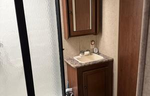 2014 Skyline Layton 314 RV rental photo 7