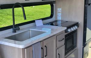 2024 Grand Design Momentum 22MAV (27ft)