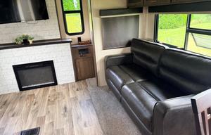 2018 Forest River Heritage Glen Wildwood
