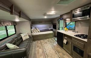 2020 Dutchmen RV Coleman Lantern LT Series 18FQ
