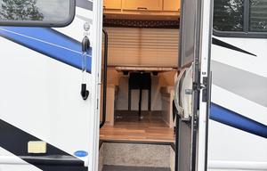 2022 Thor Freedom Elite 23H | Solar | Sleeps 5