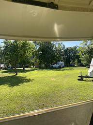 2Annes Lakeside RV Park