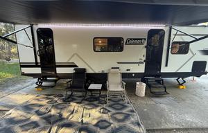 2025 Coleman Light with Bunkhouse
