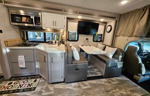 2024 Thor Motor Coach Quantum LC LF31