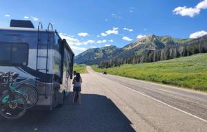 Spacious and Comfortable Class C Motorhome!