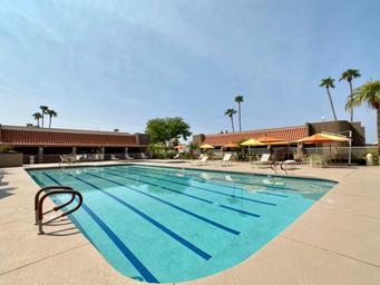 Superstition Sunrise RV Resort