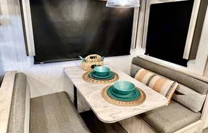Easy Come, Easy Go RV | 2 Miles From F1 & COTA