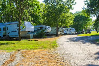 4 Mile Creek Resort - RV Park and Campground