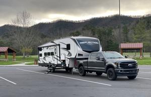 2022 Reflection 28BH RV rental photo 2