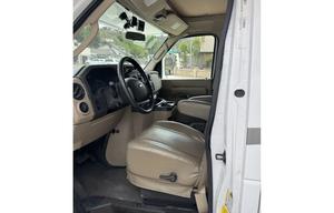2010 Coachmen Freelander | Clean & Roomy Family RV