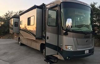 2007 Holiday Rambler Neptune 37 PBQ RV rental photo 1