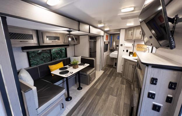 Heartland Mallard 251BH - Fully Loaded/Upgraded