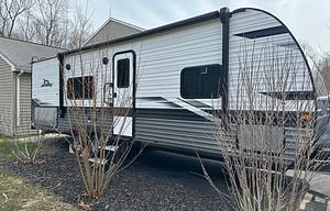 2023 Jayco Jay Flight 274BH RV rental photo 1