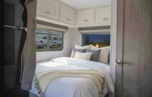 C04 - 6 Sleeper - The RV Rental Factory