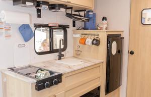 Easy SUV Tow Bunk House Sleeps 4 STOCKED! Pet