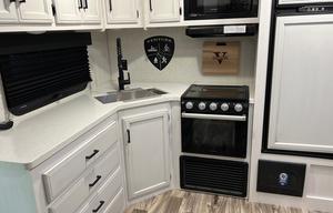 2023 Venture RV SportTrek Touring Edition 272VRK