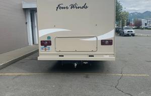 HANK - 2018 Thor Motor Coach Four Winds 11768WNW