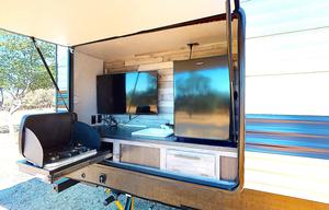 2022 CrossRoads Zinger 333D Travel Trailer 33'