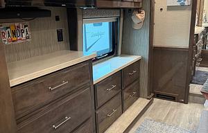 2021 Aspire 44B RV rental photo 17