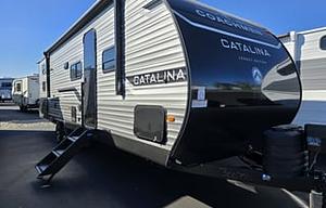 BRAND NEW! 2025 Catalina Legacy 293QBCK Bunk House