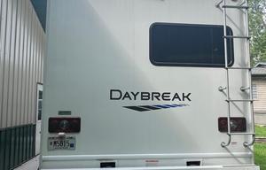 24' Thor Daybreak Motorhome