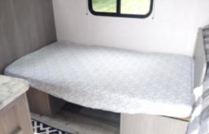 2023 Dutchmen RV Coleman Lantern LT Series 17B