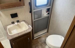 2017 Gulf Stream RV Conquest 30FRK