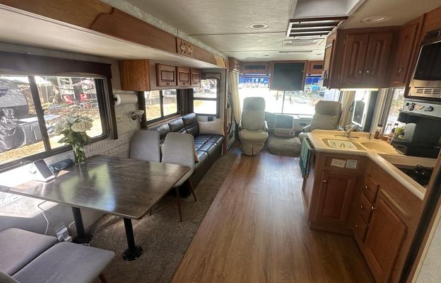 Motorhome Stationary-Not for Road Trip-We deliver