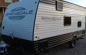 2025 20' Bunkhouse with Front RV Queen Bed, Cute!