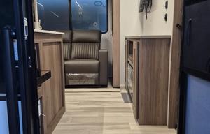Luxury Family RV Go Explore X252