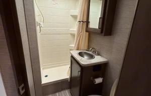 "Dorothy" - Easy Drive-24' Thor Elite - Sleeps 4-6