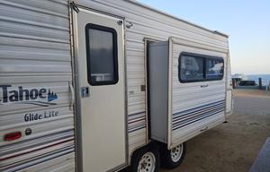 Light 19ft Tranquil Trip Trailer