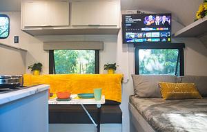 Bunk Beds!  Easy Tow! Sleeps 4 or 5! GWTX 1442