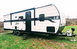 Adventure-Ready 2025 Shasta Bunkhouse |  "Juno"