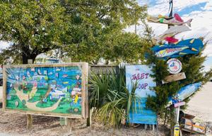All-Inclusive Travel Trailer Getaway By The Marsh!