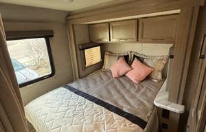 2021 Thor Motor Coach Ford E-350
