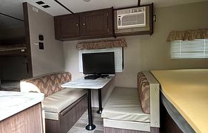 2018 Keystone RV Hideout 192LHS RV rental photo 8