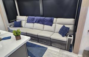 2023 Grand Design Momentum 399TH-R