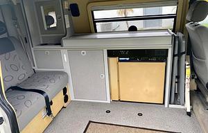 2001 Winnebago Volkswagon Eurovan camper