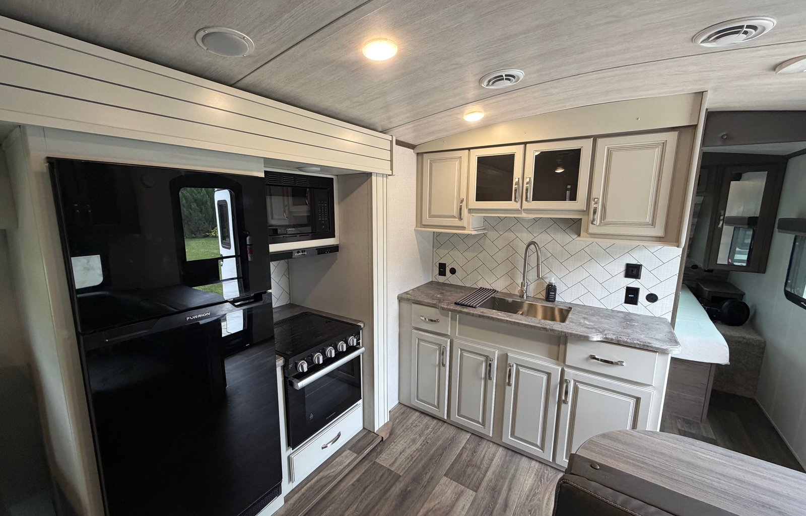 2023 Keystone RV Cougar Half-Ton 27BHS