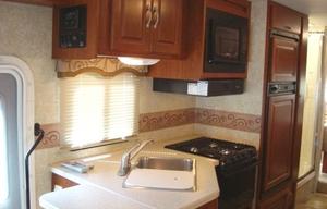 CHATEAU SAUVIGNON 31' CLASS C MOTORHOME