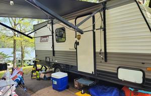 2022 Coleman Lantern 17B by Dutchmen