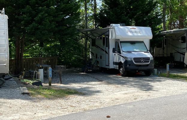 Luxury Class C-Sleeps 6-Easy to Drive-Fully Loaded