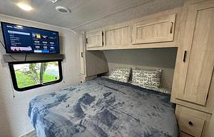 Retreat – The Ultimate Camper for Large Groups
