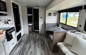NEW 2025 Jayco Bunkhouse – Sleeps 6, Pet-Friendly