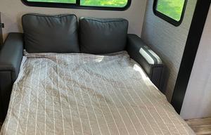 Glamping StarCraft experience