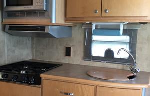 23" Winnebago View For Rent