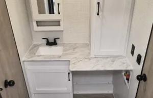 Solaire BRAND New 3 bedroom HIDDEN PANTRY Sleeps8
